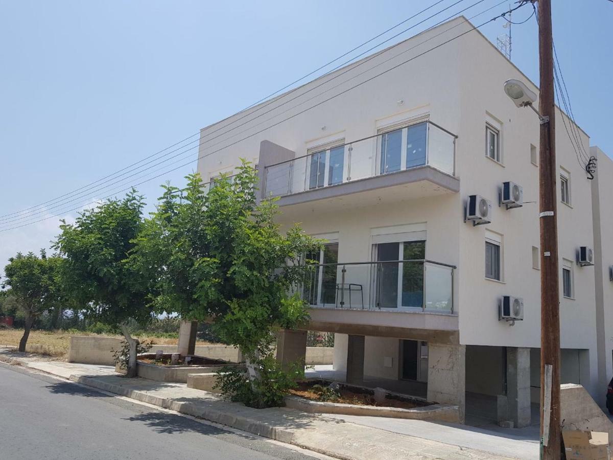 Paphos Apartments Exteriör bild