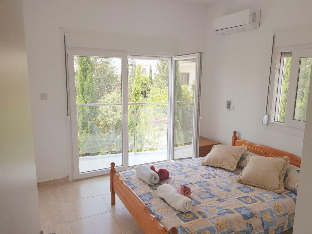 Paphos Apartments Exteriör bild